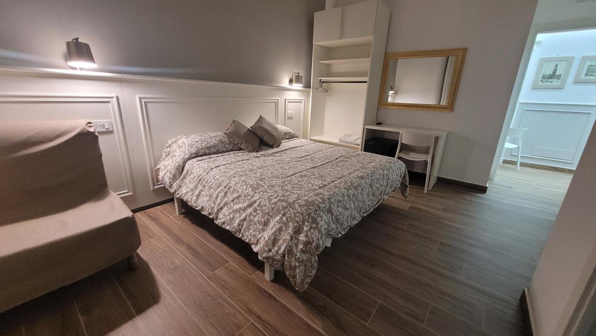 Vomero House Gasthuis 2*
